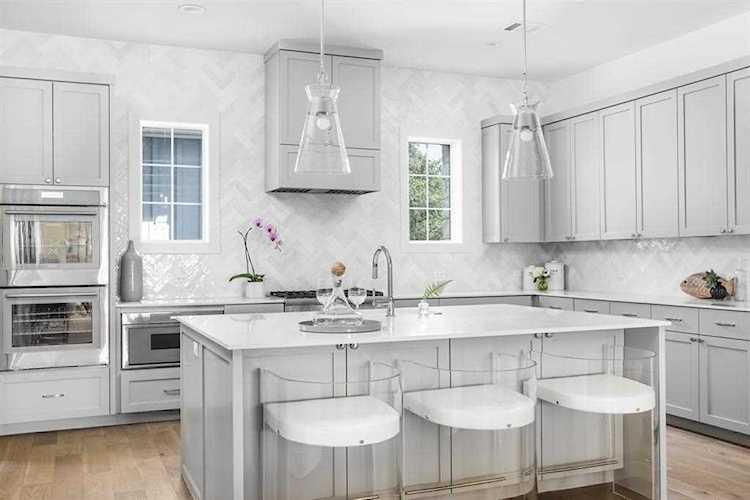 15712 Grumbles LN Austin, TX 78738