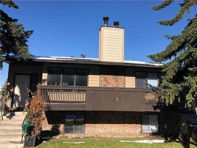1708 29 Ave SW Calgary, AB T2T 1M7