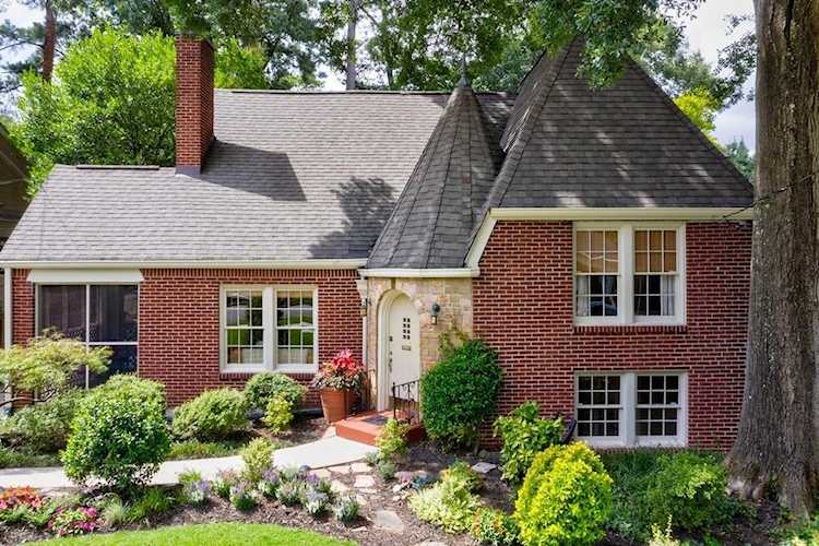 689 Cumberland Circle NE Atlanta, GA 30306