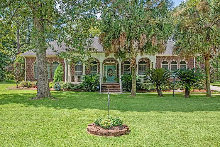 1107 Cass Dr Moncks Corner, SC 29461