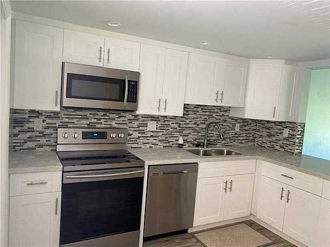 5100 SW 90th Ave #214 Cooper City, FL 33328