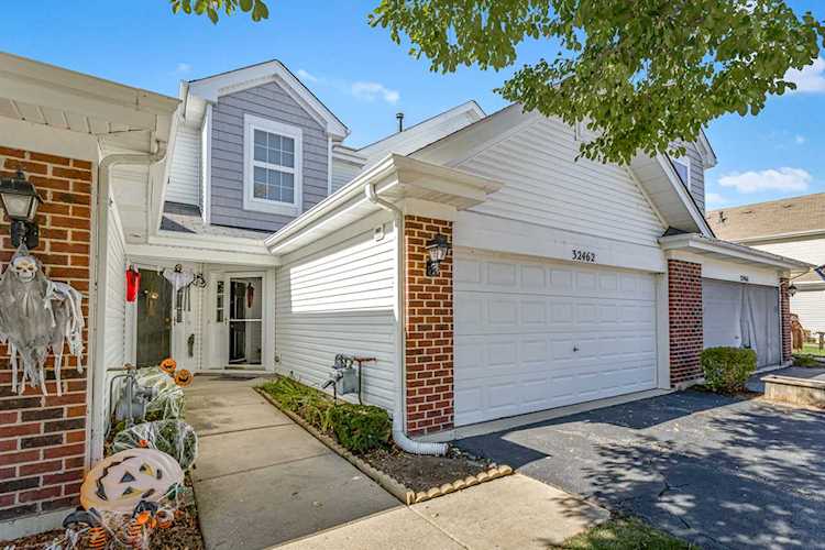 32462 N Rushmore Ave Lakemoor, IL 60051