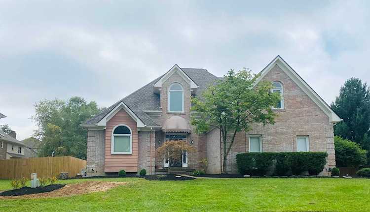 11301 Frenchrone Dr Louisville Ky 40272 Mls 1574081