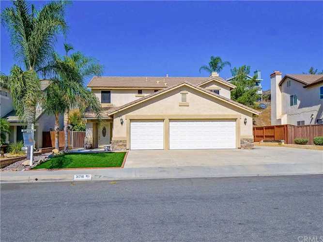 31716 Canyon Estates Drive Lake Elsinore, CA 92532