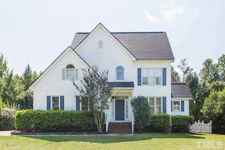 76 St Jiles Drive Clayton, NC 27520