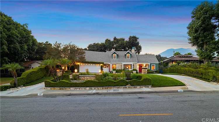 1717 Highland Oaks Drive Arcadia, CA 91006