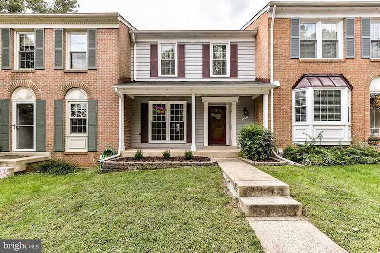 5859 Rockdale Ct Centreville, VA 20121 | MLS ® VAFX1159754 Photo 1