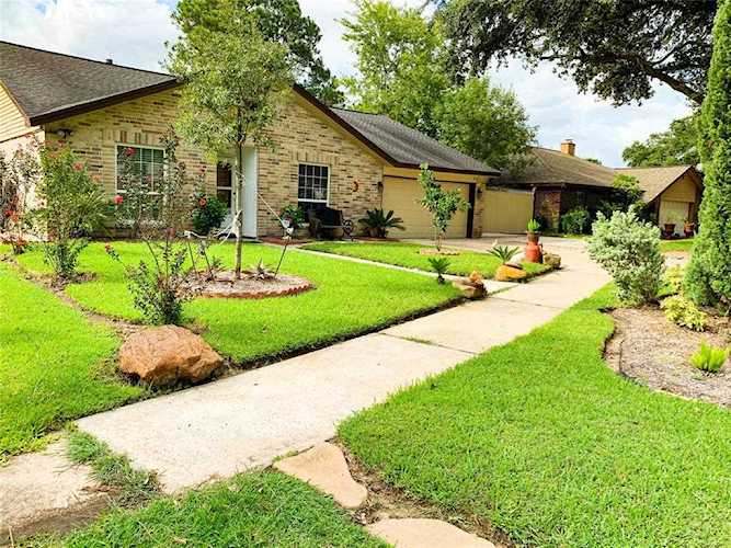 13543 T C Jester Blvd Houston, TX 77038