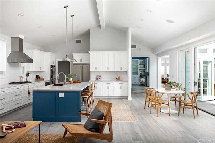542 Fullerton Avenue Newport Beach, CA 92663 | MLS NP20212681 Photo 1