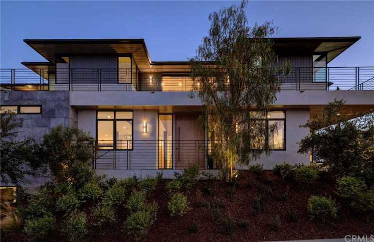 936 8th Street Manhattan Beach, CA 90266