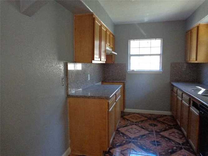 802 Dell Dale St Channelview, TX 77530