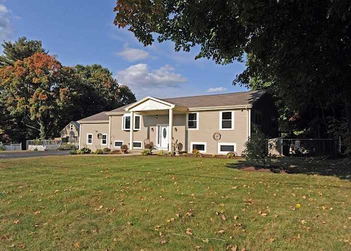 415 Berlin Rd Marlborough, MA 01752