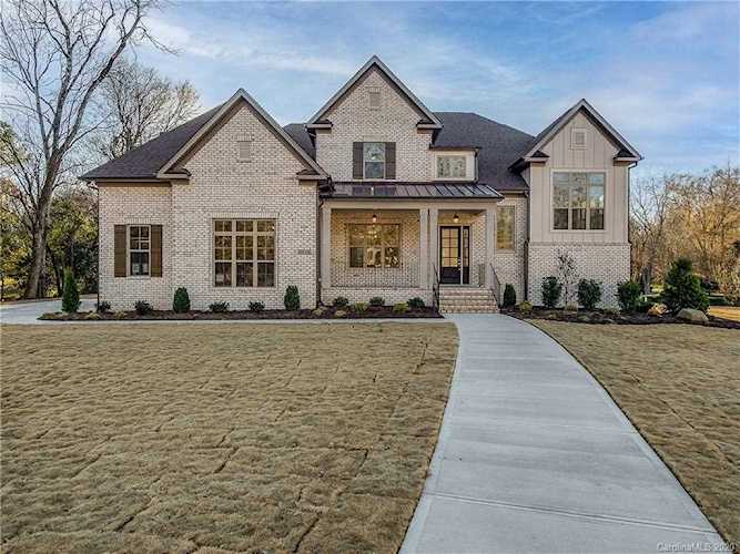3948 Carmel Acres Dr Charlotte, NC 28226