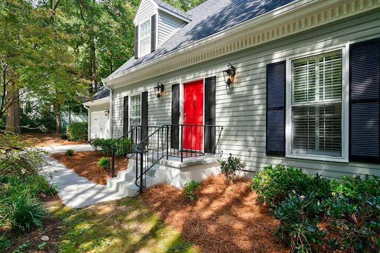 607 Collier Rd NW Atlanta, GA 30318