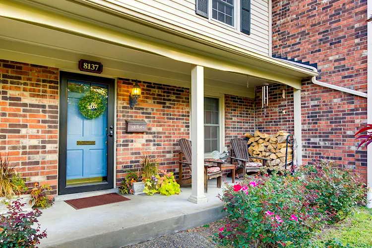 8137 Lake Ave Louisville, KY 40222
