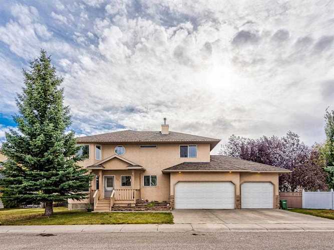 105 Cambrille Crescent Strathmore, AB T1P 1N3