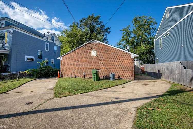 home for sale in Lamberts Point Norfolk VA 23508 - MLS 10345533 Photo 1
