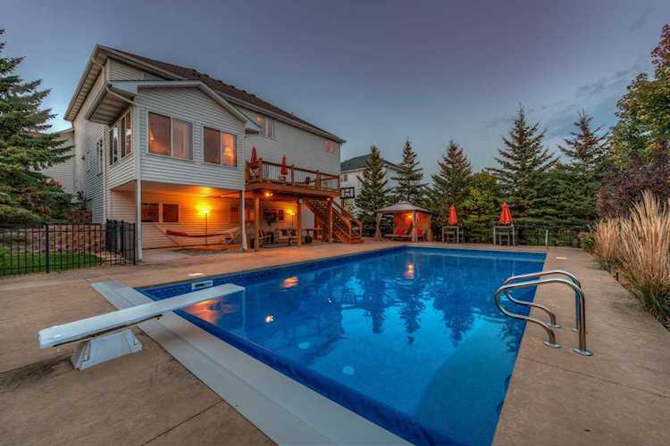 7949 Drake Road Woodbury, MN 55125