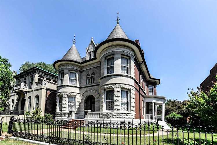 2031 Park Ave St Louis, MO 63104