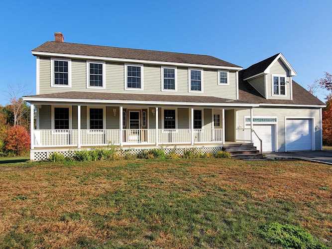 37 Poplar Ridge Rd Gray, ME 04039