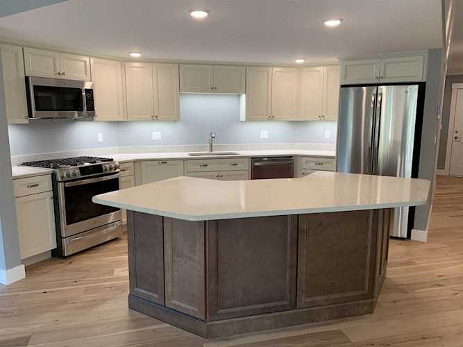 2075 Lafayette Rd #A12 Portsmouth, NH 03801