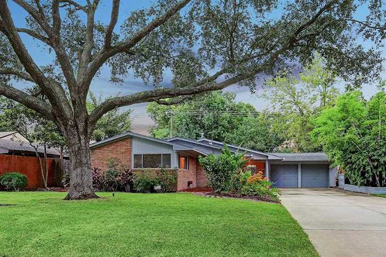 9519 Winsome Ln Houston, TX 77063