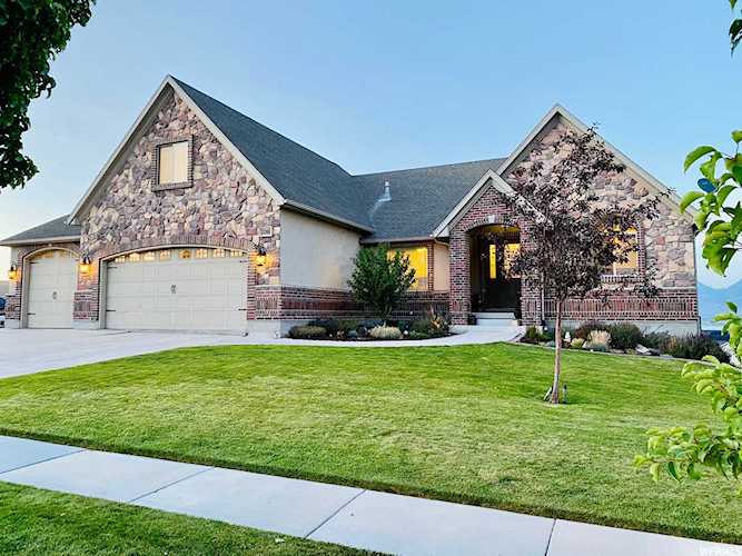 2086 S Ruger W Dr Saratoga Springs, UT 84045