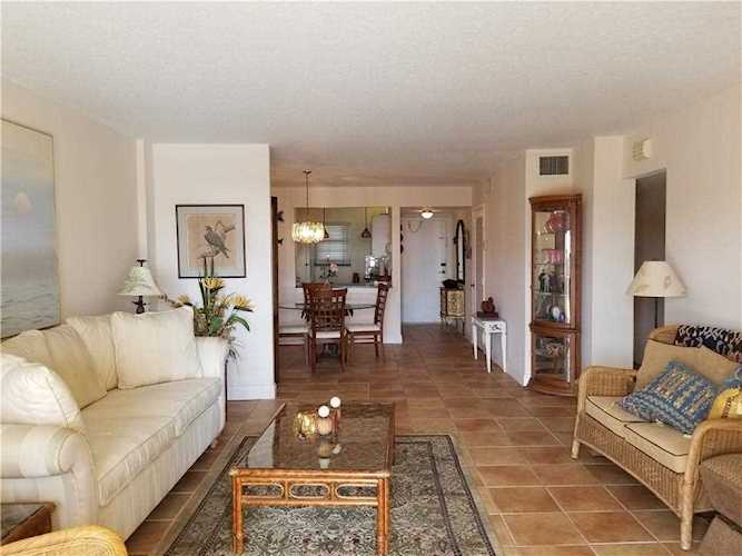 4540 N Ocean Dr #309 Lauderdale By The Sea, FL 33308