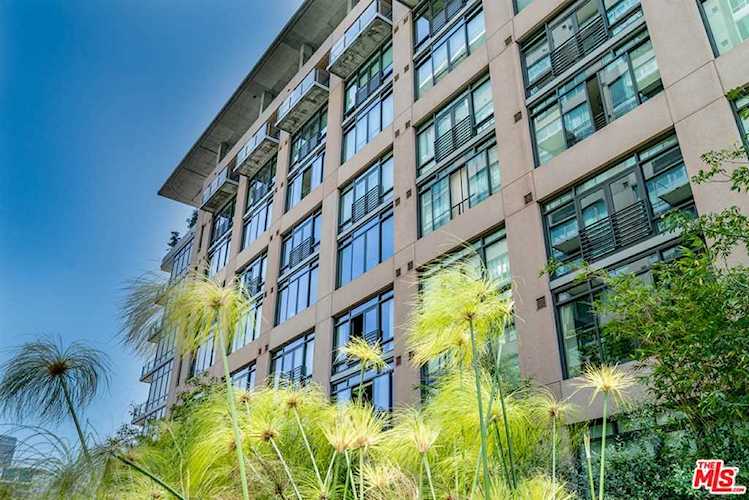 1111 S Grand Avenue #PH2 Los Angeles, CA 90015