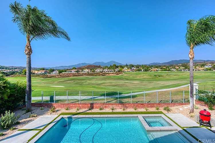 7 Oakbrook Coto De Caza, CA 92679