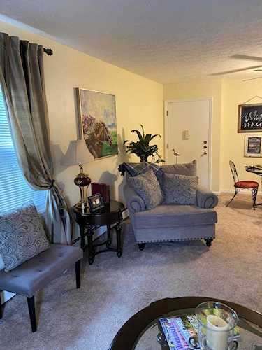 1924 Goldsmith Ln #41 Louisville, KY 40218