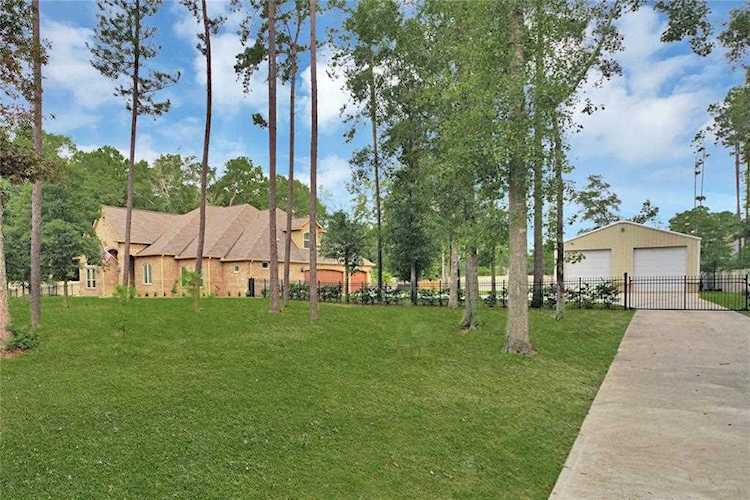 815 Carriage View Ln Huffman, TX 77336
