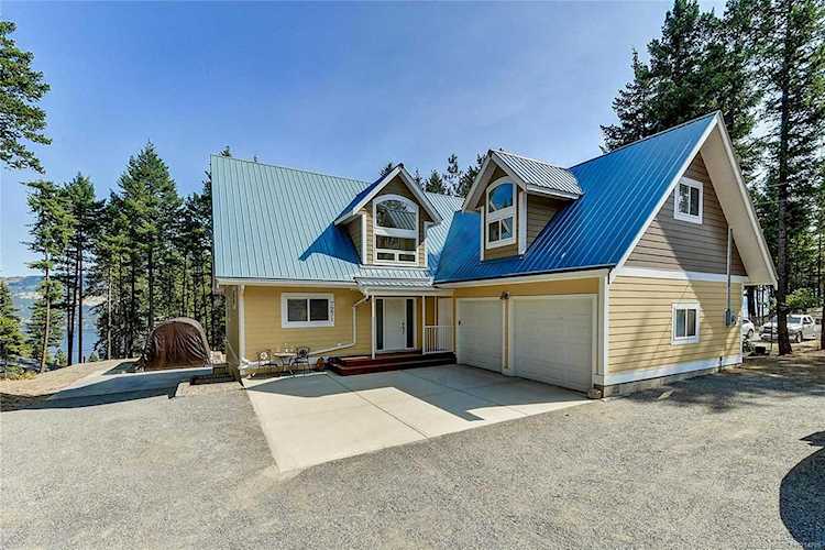 7271 Dunwaters Road Kelowna, BC V1Z3W4