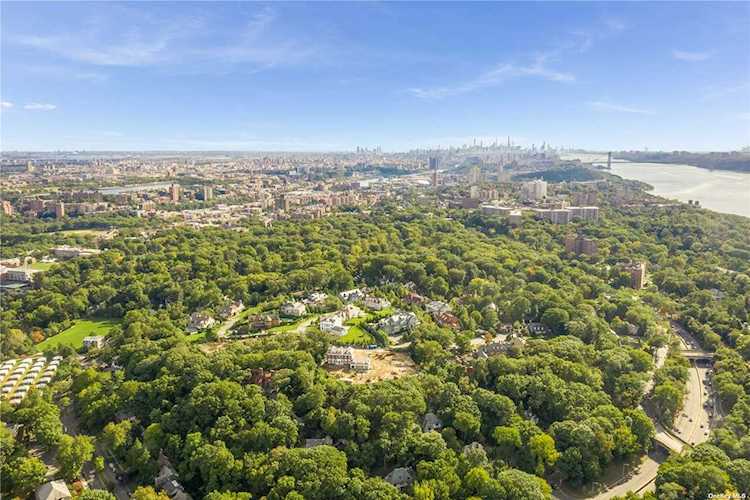 360 W 253rd Street Bronx, NY 10471
