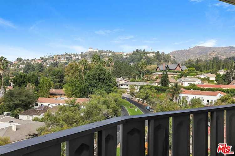 4455 Los Feliz Boulevard #708 Los Angeles, CA 90027