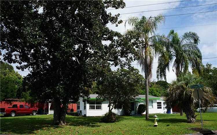 6771 Park St S South Pasadena, FL 33707