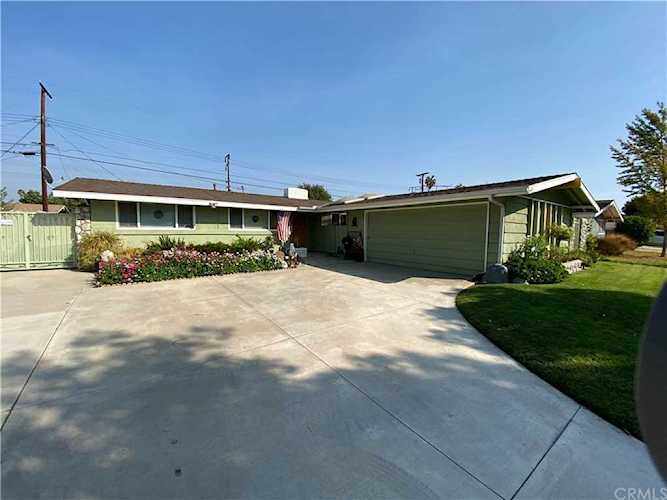 6832 El Cajon Drive Riverside, CA 92504
