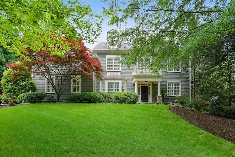 4453 Jett Rd NW Atlanta, GA 30327