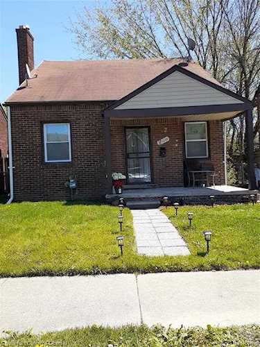 10184 Roxbury St Detroit, MI 48224 | MLS 2200085036 Photo 1