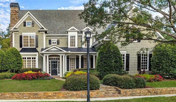 180 Trimble Crest Dr Atlanta, GA 30342