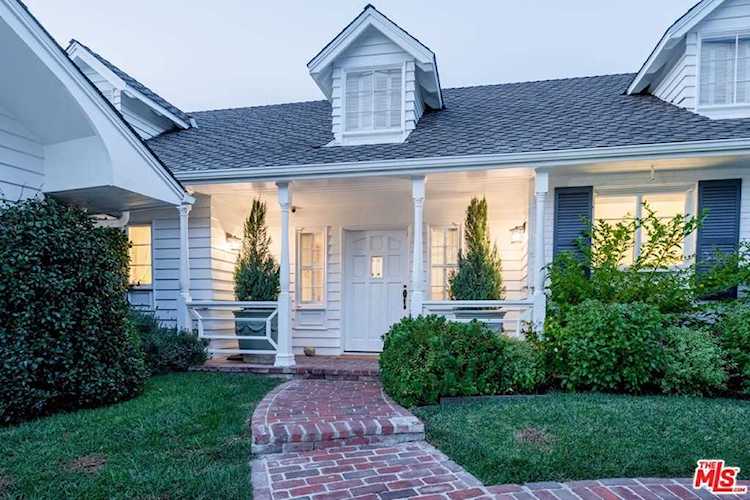 9567 Lania Lane Beverly Hills, CA 90210