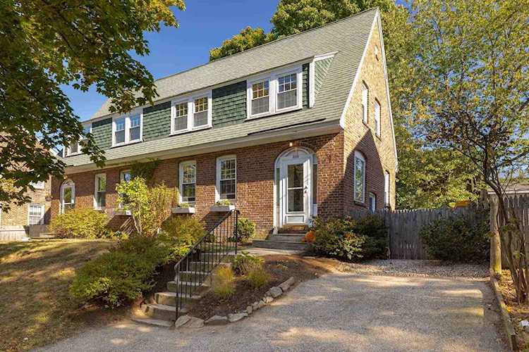 636 Kearsarge Way Portsmouth, NH 03801