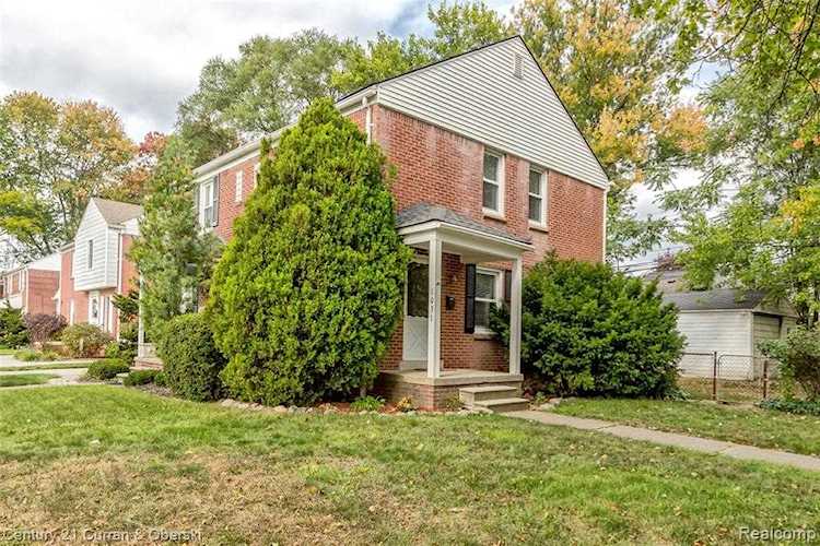 1031 E 4th St Royal Oak, MI 48067
