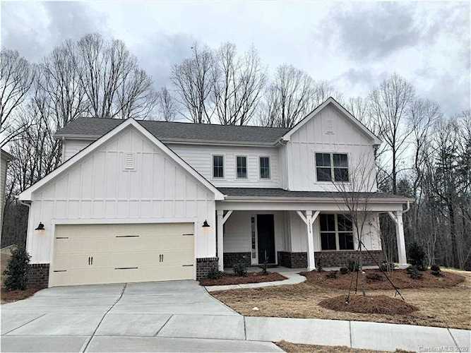 16154 Flame Azalea Ct Charlotte, NC 28278