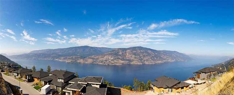 118 Red Sky Court Kelowna, BC V1V3G4