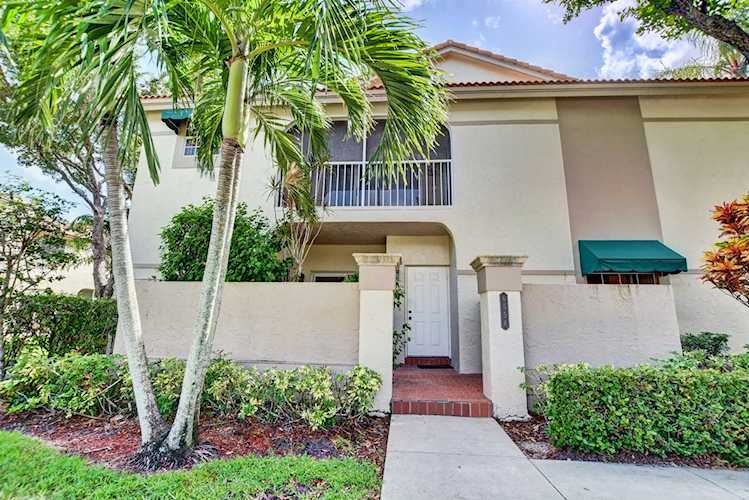 6558 Via Regina Boca Raton, FL 33433