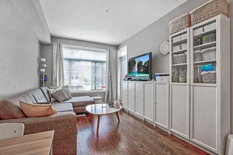 22 Auburn Bay Link SE #214 Calgary, AB T3M 1Z8