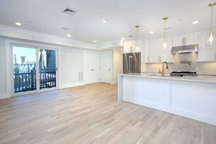 580 E Broadway #3 Boston, MA 02127