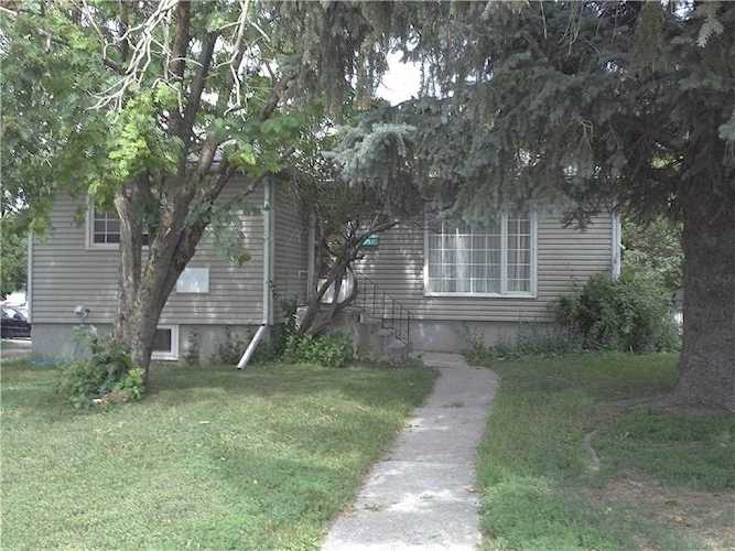 324 27 Ave NE Calgary, AB t2e 2a2
