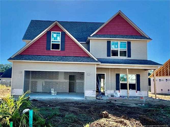 1553 Vandenberg Dr Fayetteville, NC 28312